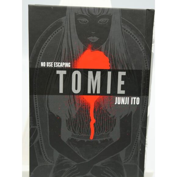Junji Ito Horror Manga Set – Tomie, Uzumaki, Gyo – Hardcovers Viz Signature - Picture 4 of 7